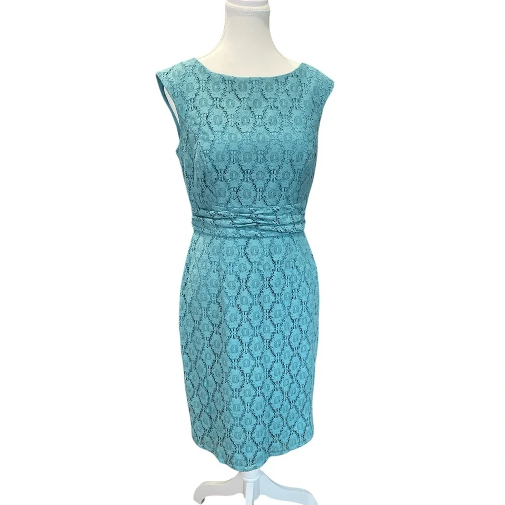 Adrianna Papell Elegant Blue Lace Dress Size 6 - Picture 1 of 8
